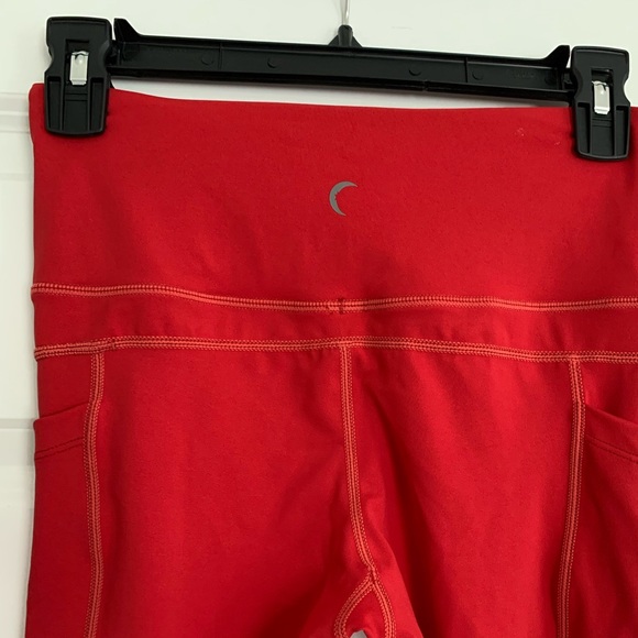 Zyia Active Red Pocket Light n Tight Hi-Rise Capri 20" 4 - Picture 8 of 10